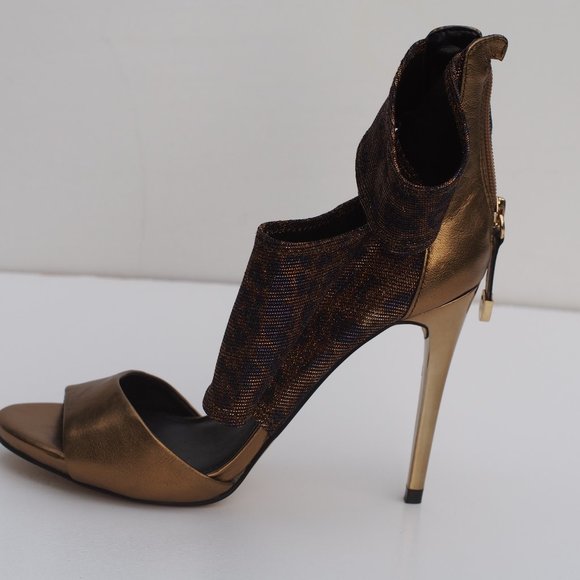 NWOT - GUESS - Stiletto Sandals, Size 7 - Picture 3 of 10